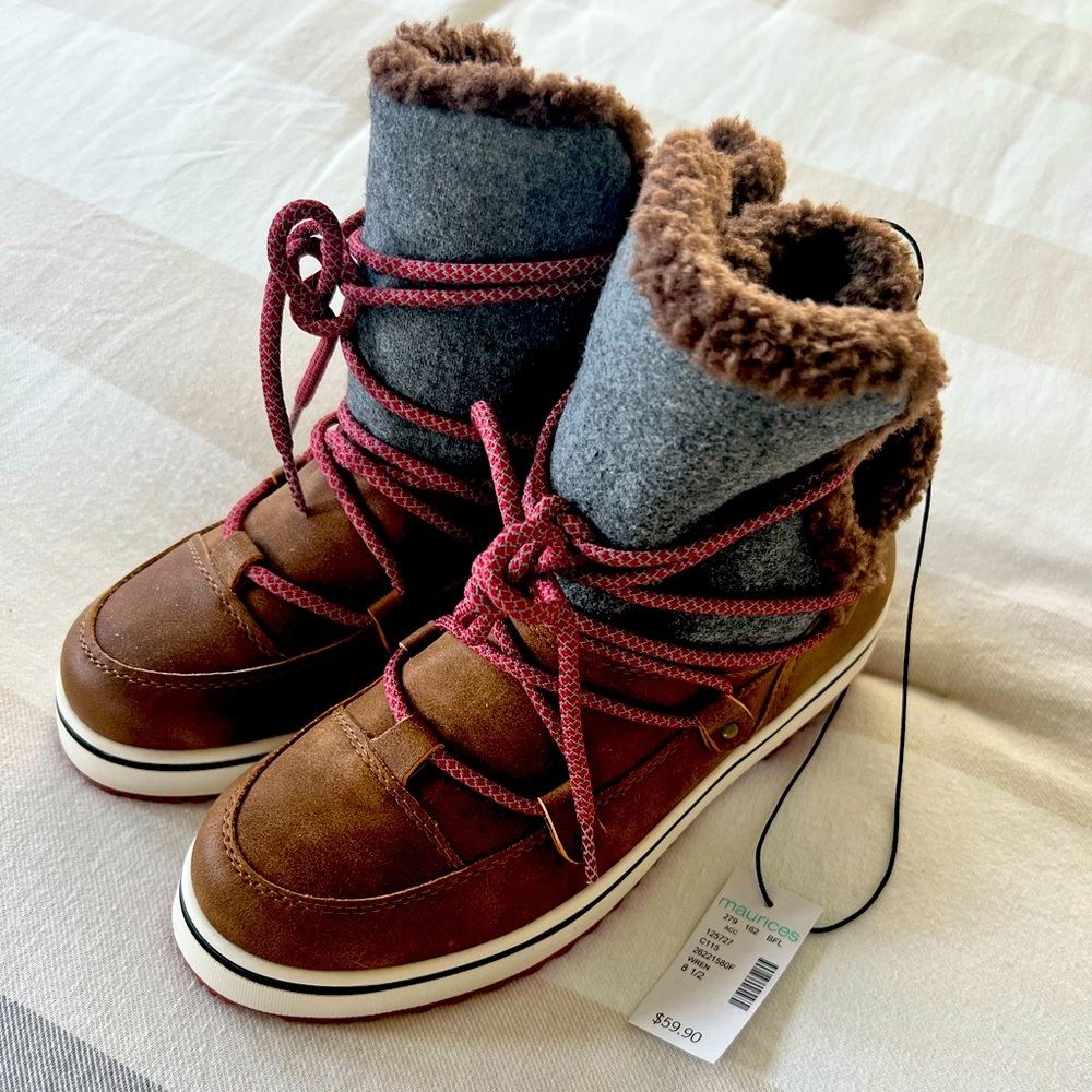Maurices 8.5 Sherpa lined boots